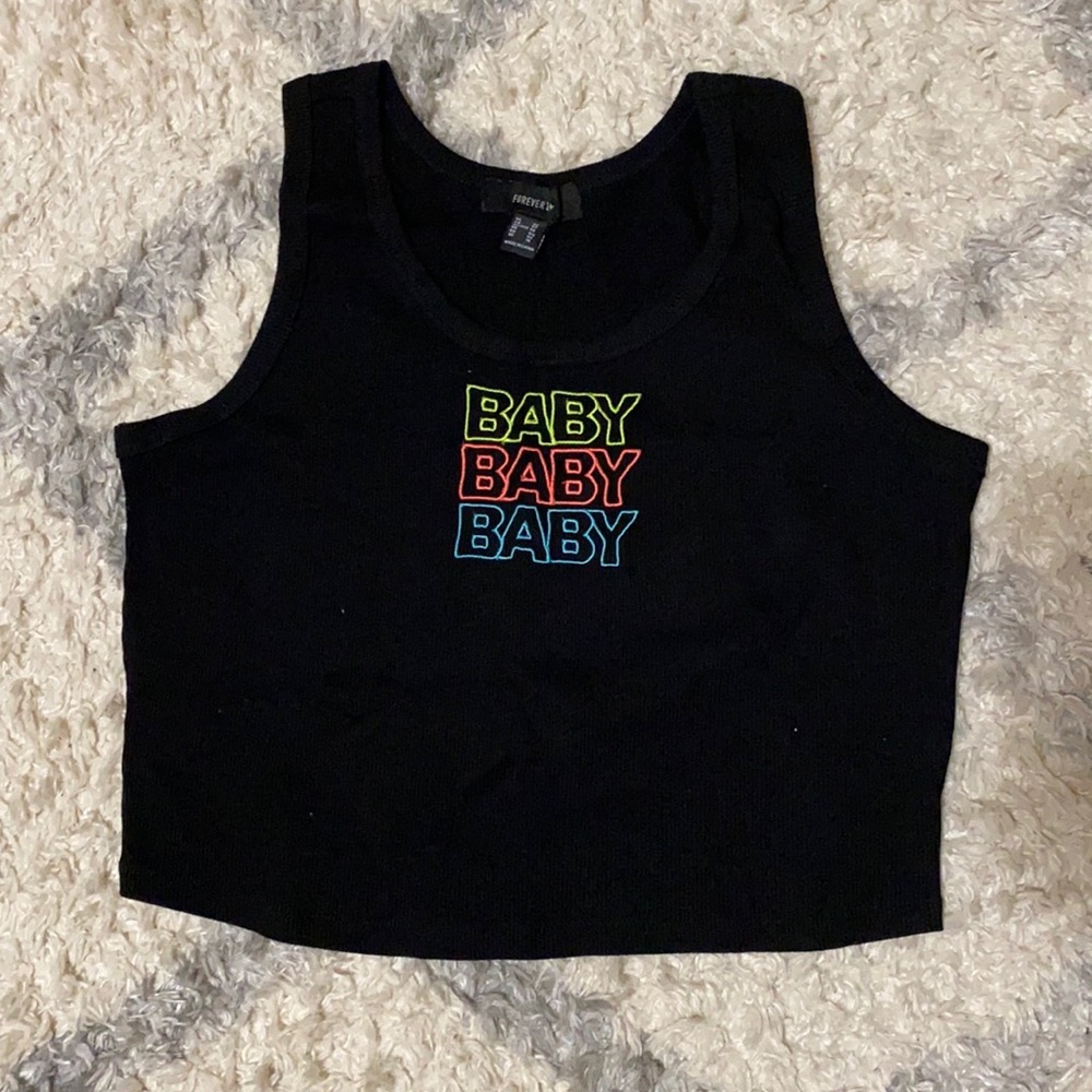 Ribbed graphic tank